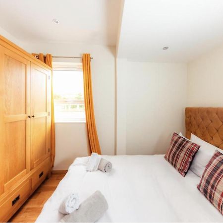 Luxury Cottage With Stunning Views Near Fairy Pools - School House 3 คาร์บอสท์ ภายนอก รูปภาพ