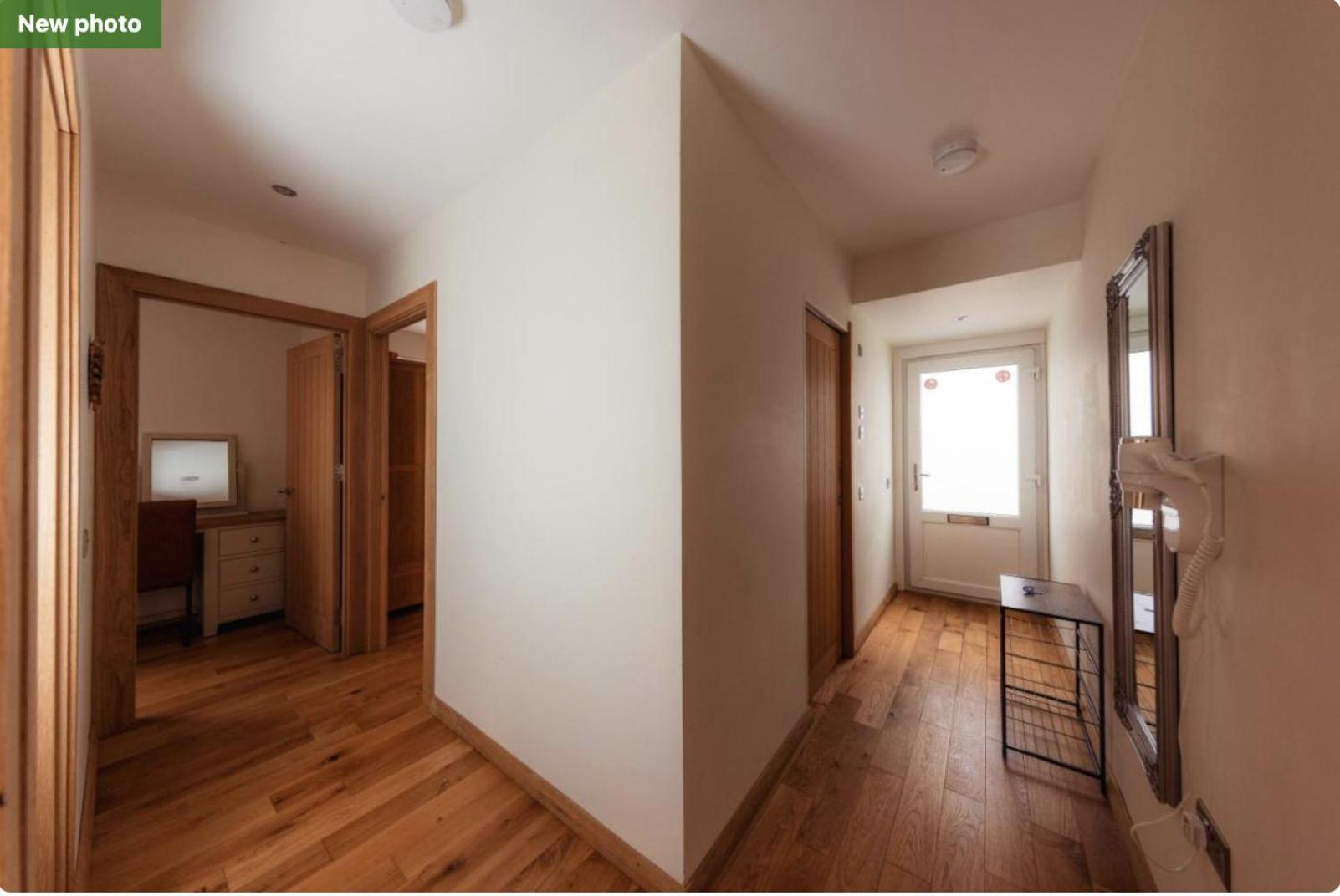 Luxury Cottage With Stunning Views Near Fairy Pools - School House 3 คาร์บอสท์ ภายนอก รูปภาพ
