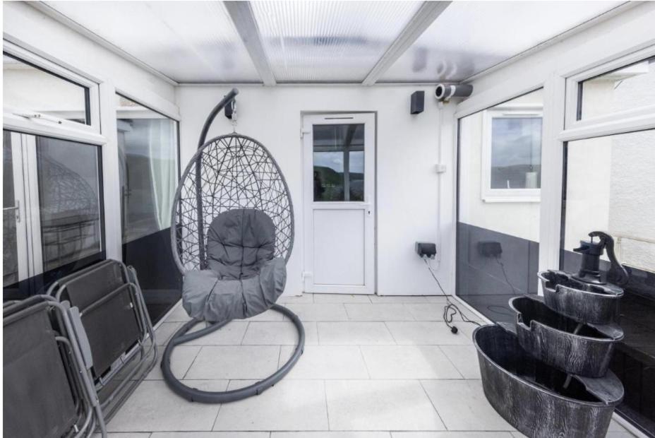 Luxury Cottage With Stunning Views Near Fairy Pools - School House 3 คาร์บอสท์ ภายนอก รูปภาพ